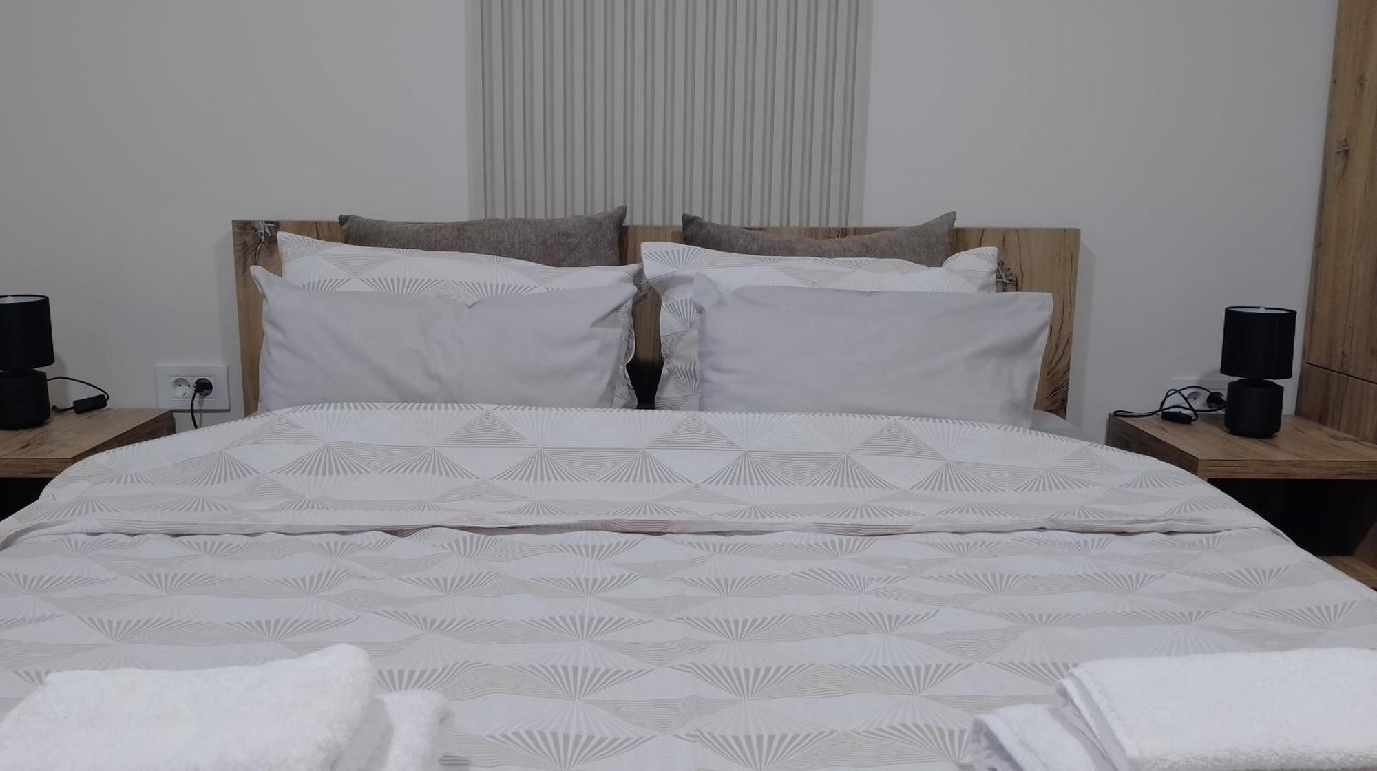 Apartman Dve Lipe Palic Exterior photo